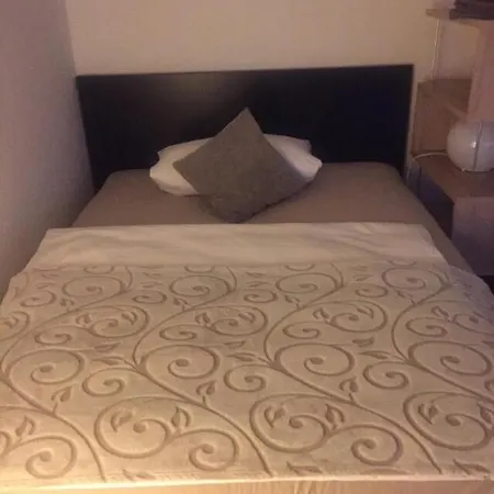 בית אירוח Messezimmer